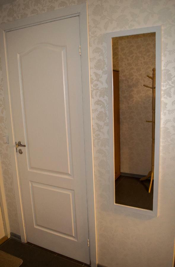 Ohtu Poik Majutus Lägenhet Pärnu Exteriör bild